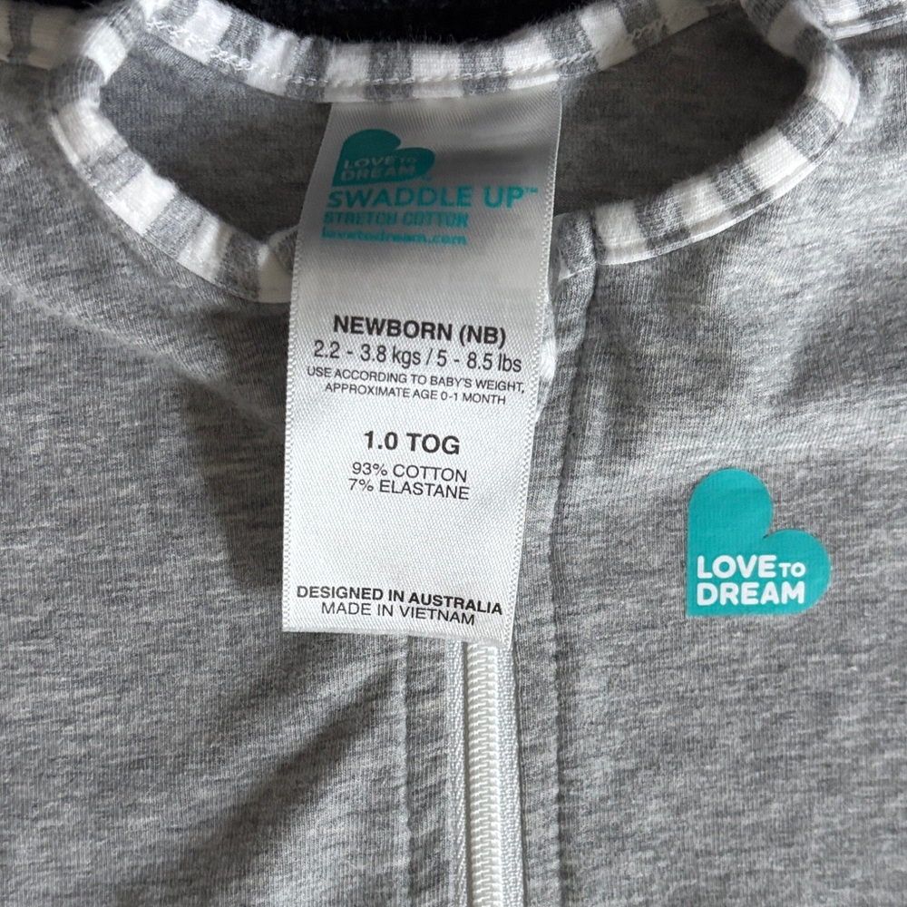Love to Dream Gray NB Swaddle - Picture 2 of 2